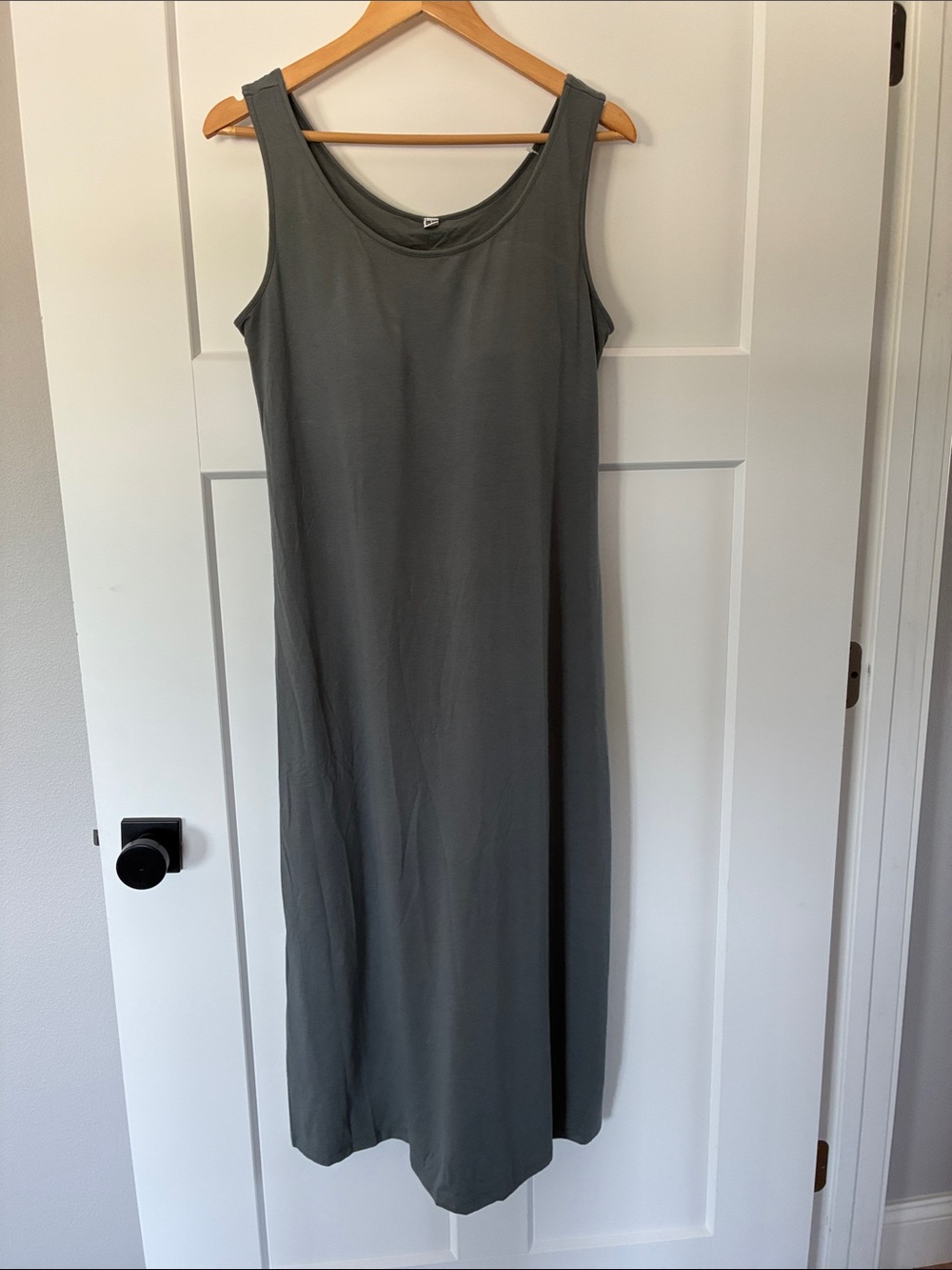 Everyday Sleeveless Maxi Dress in Gray